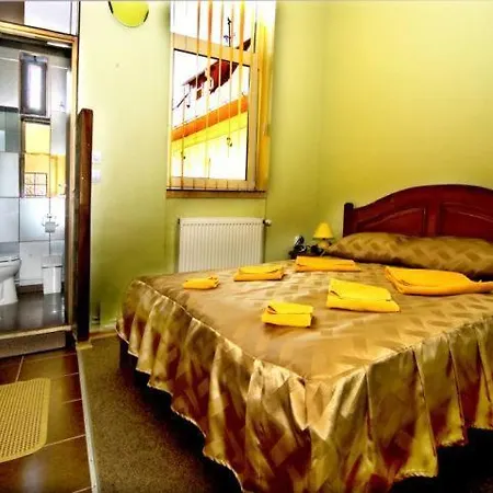 Guest house Flamingo 3*